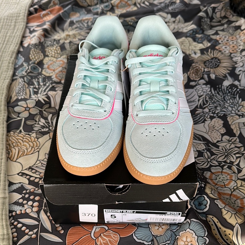 Adidas Breaknet Sleek J Light blue and Pink Sneakers